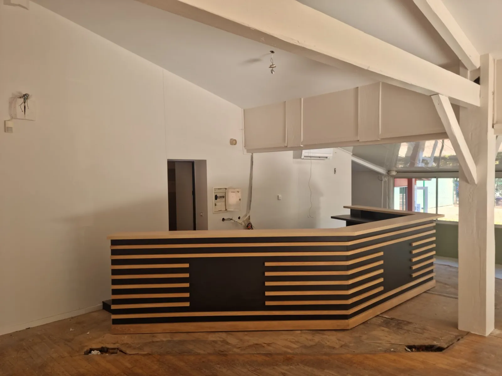 Aménagement intérieur sur mesure réalisé par TS Menuiserie — aménagement n° 7