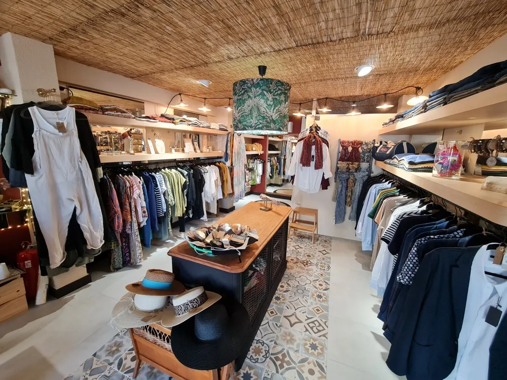 Aménagement intérieur sur mesure réalisé par TS Menuiserie — aménagement n° 9