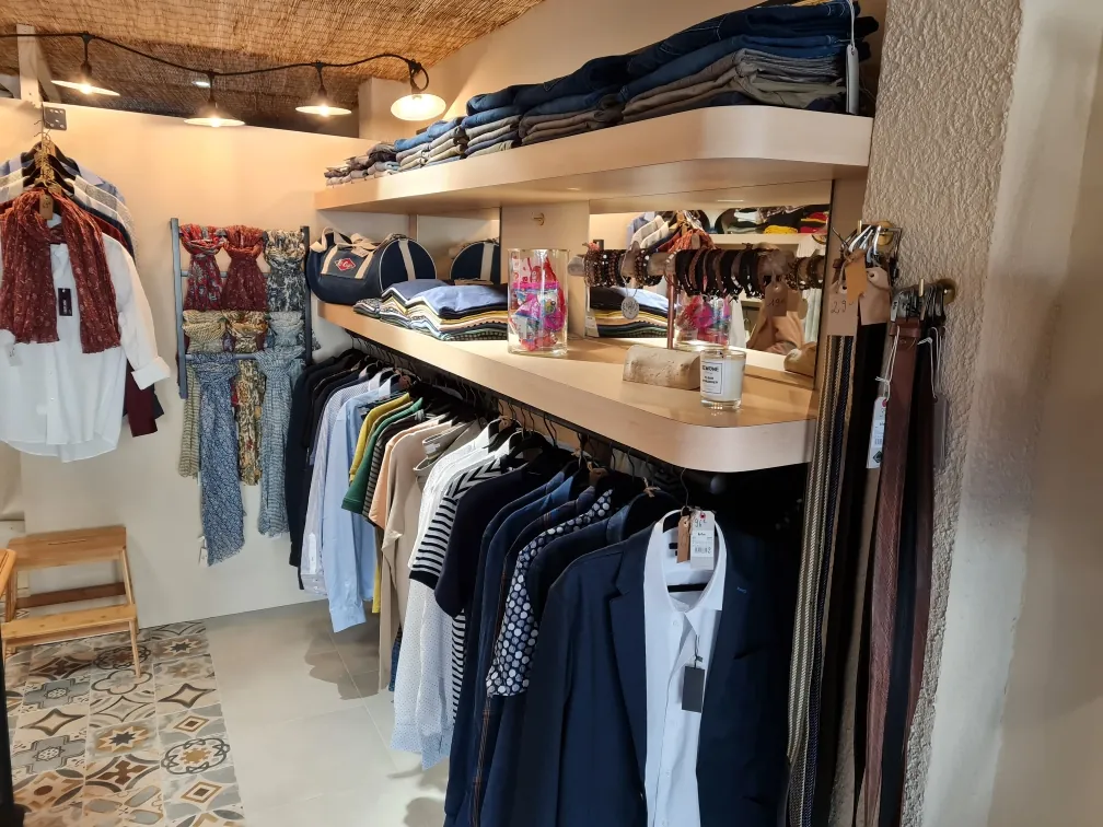 Aménagement intérieur sur mesure réalisé par TS Menuiserie — aménagement n° 17