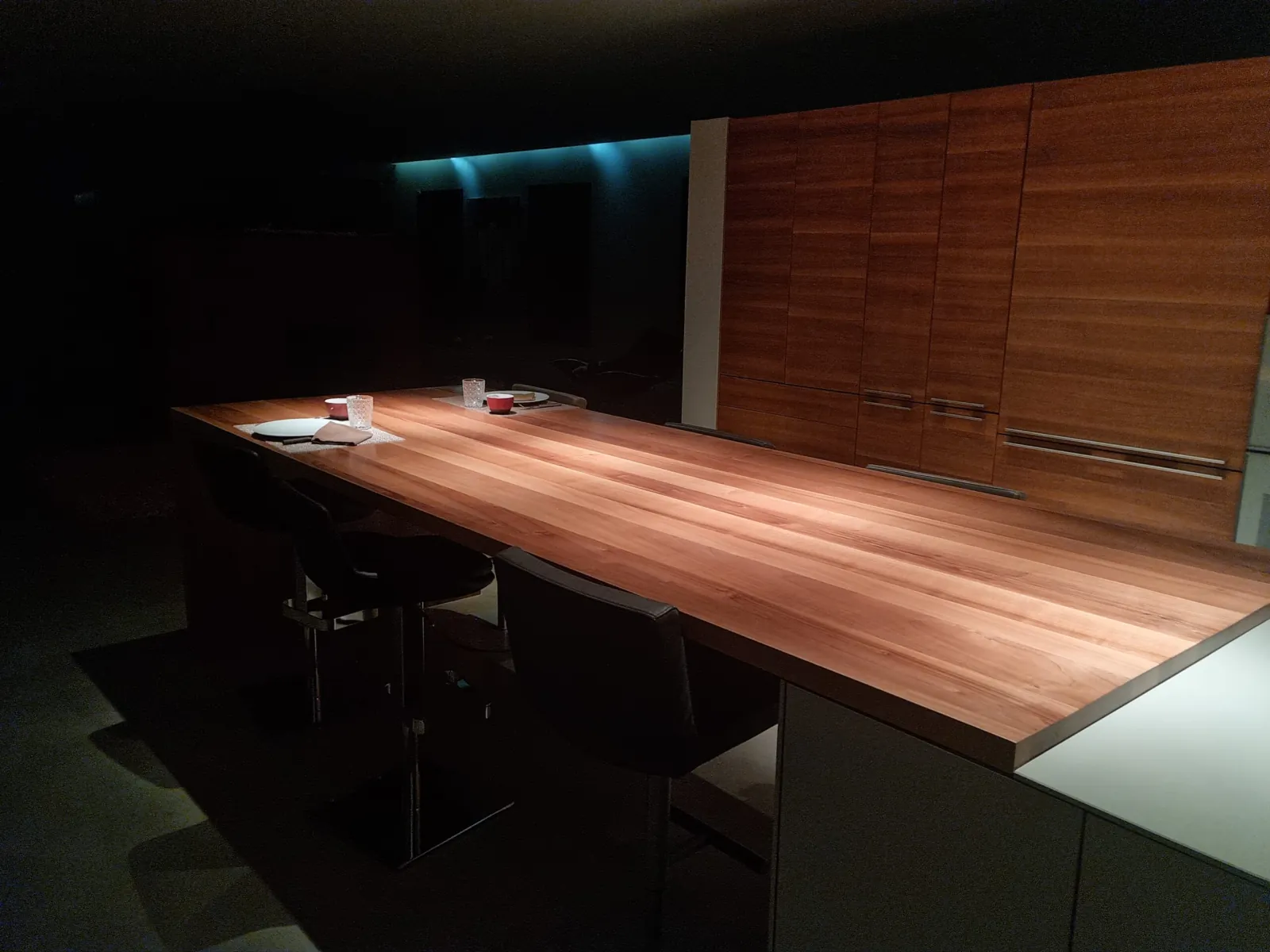 Cuisine en bois sur mesure réalisé par TS Menuiserie — cuisine n° 10