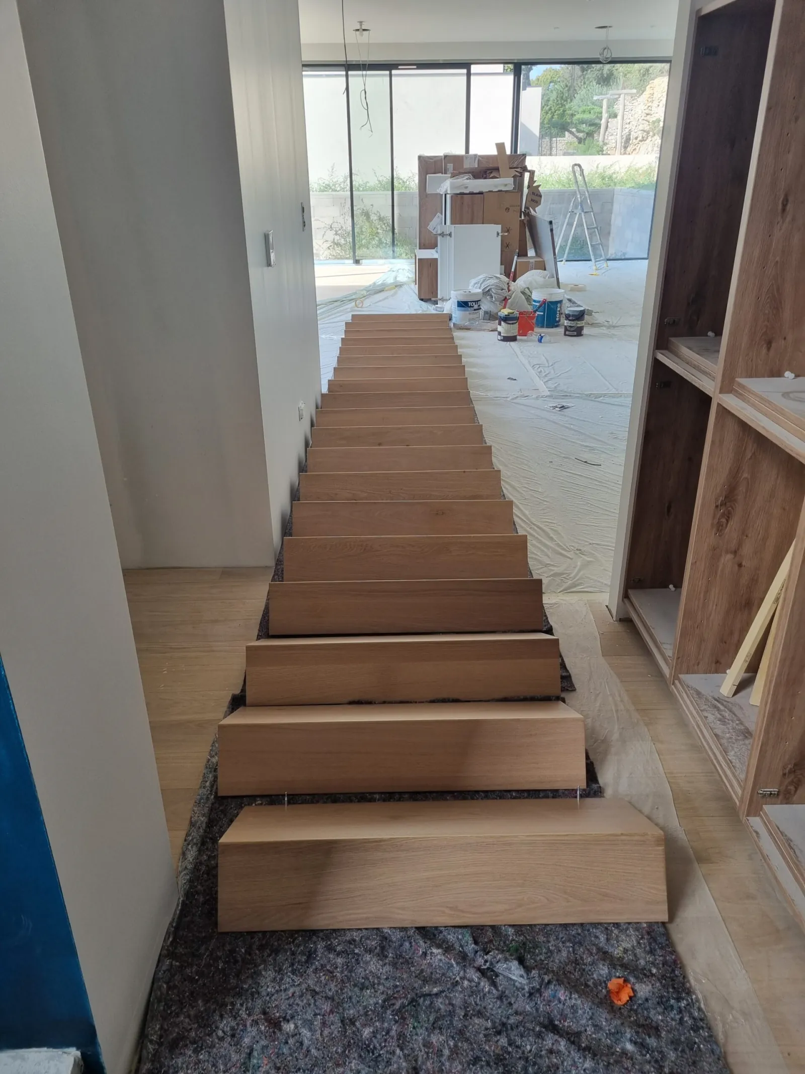 Escalier en bois sur mesure réalisé par TS Menuiserie — escalier n° 9