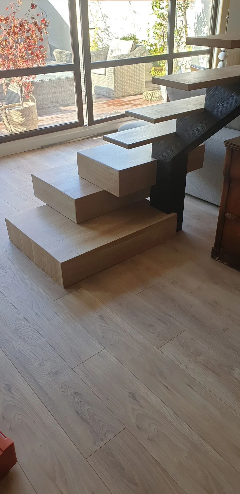 Escalier en bois sur mesure réalisé par TS Menuiserie — escalier n° 18